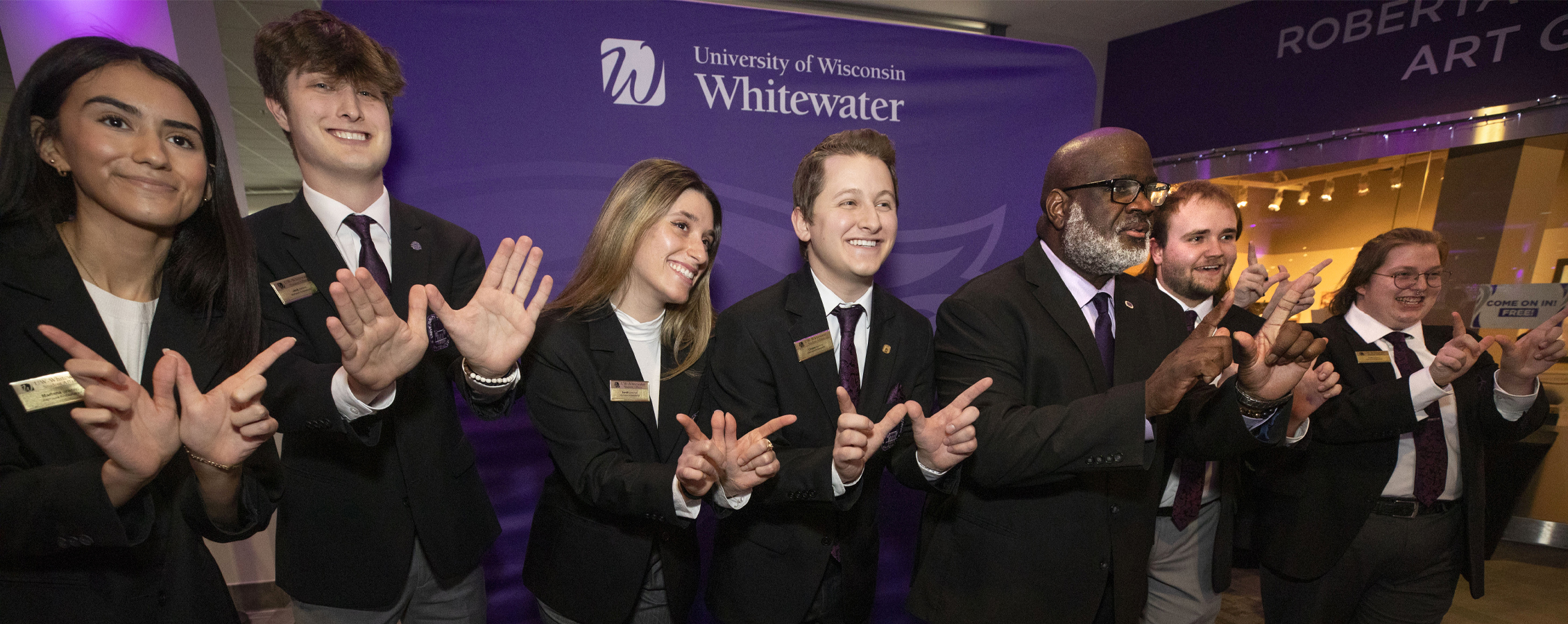 Chancellor King stands with students from Whitewater Student Government.