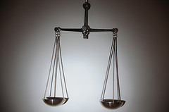 Balance Scale, by Sepehr Ehsani (flickr)
