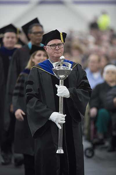 Rex Hanger to speak at winter commencement