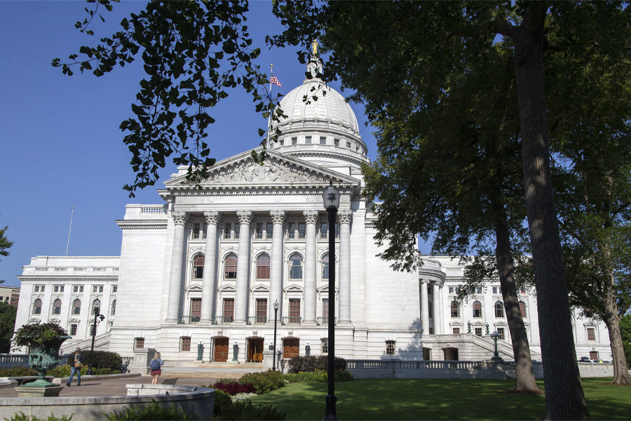 Exterior photo of the Wisconsin Capitol Building.