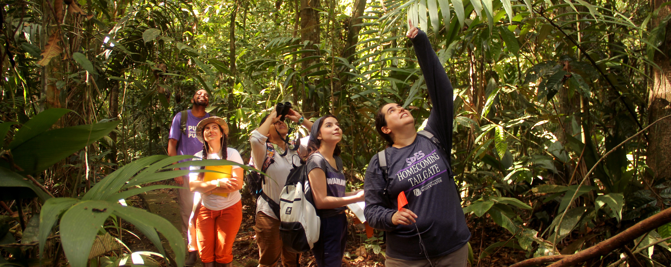 Students conduct tropical research in Costa Rica.