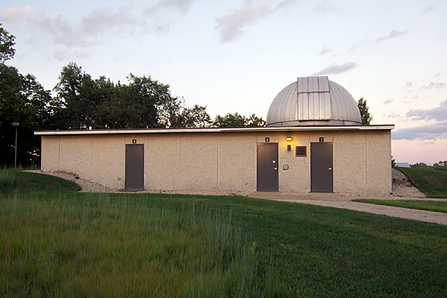 Outdoor picture of the observatory on the UW-Whitewater campus.