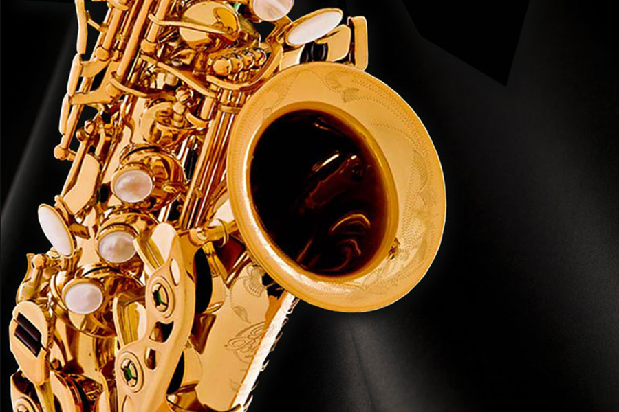 Close up picture of a saxophone.