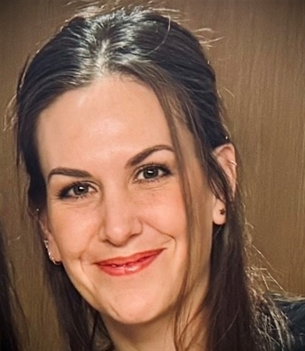 Profile image of Katie Elliott