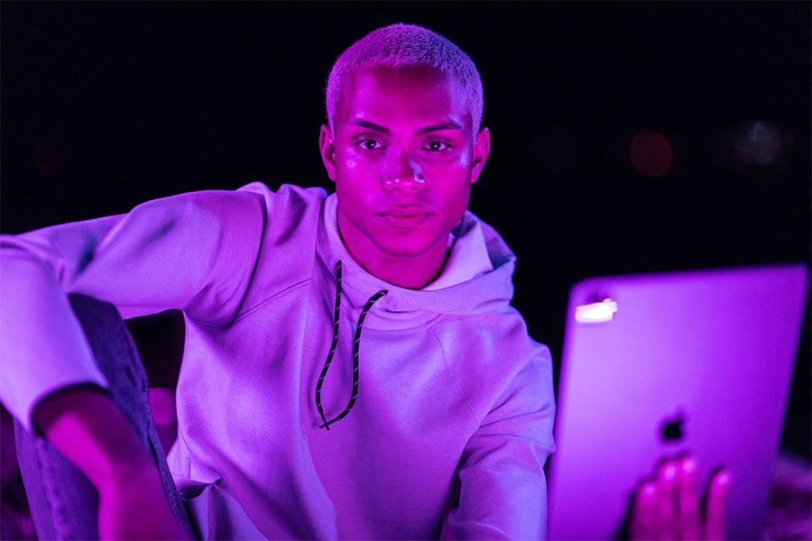 Student poses for UW-Whitewater College of Business and Economics online