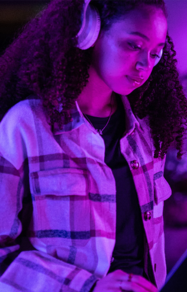 Young women poses for UW-Whitewater College of Business and Economics online 