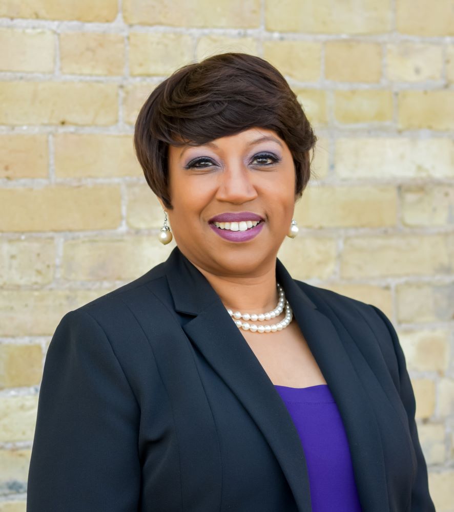 Photo of Veronica Warren