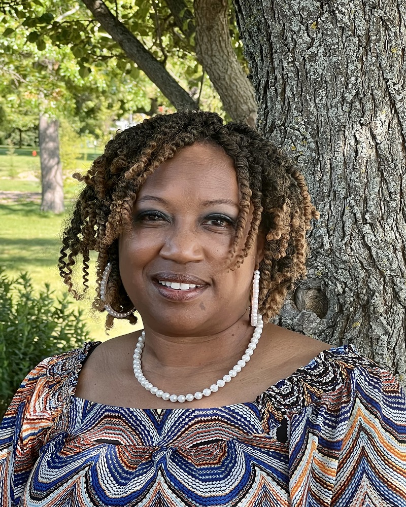 Photo of Veronica Warren