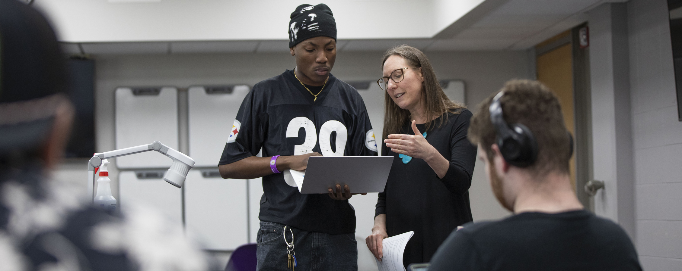 Ellie Schemenauer leads discussion with class.